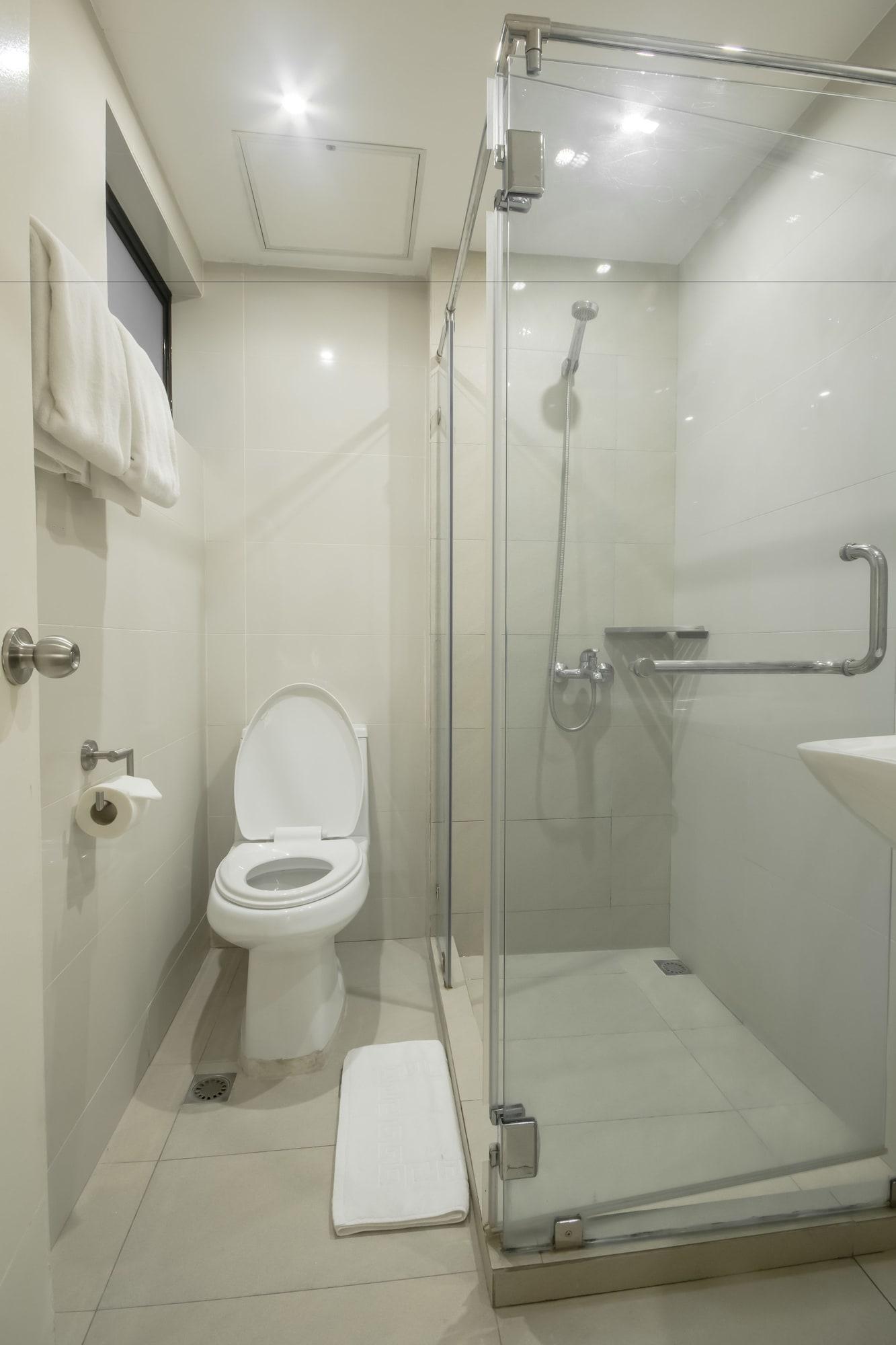 Salcedo Suites Makati City Екстер'єр фото