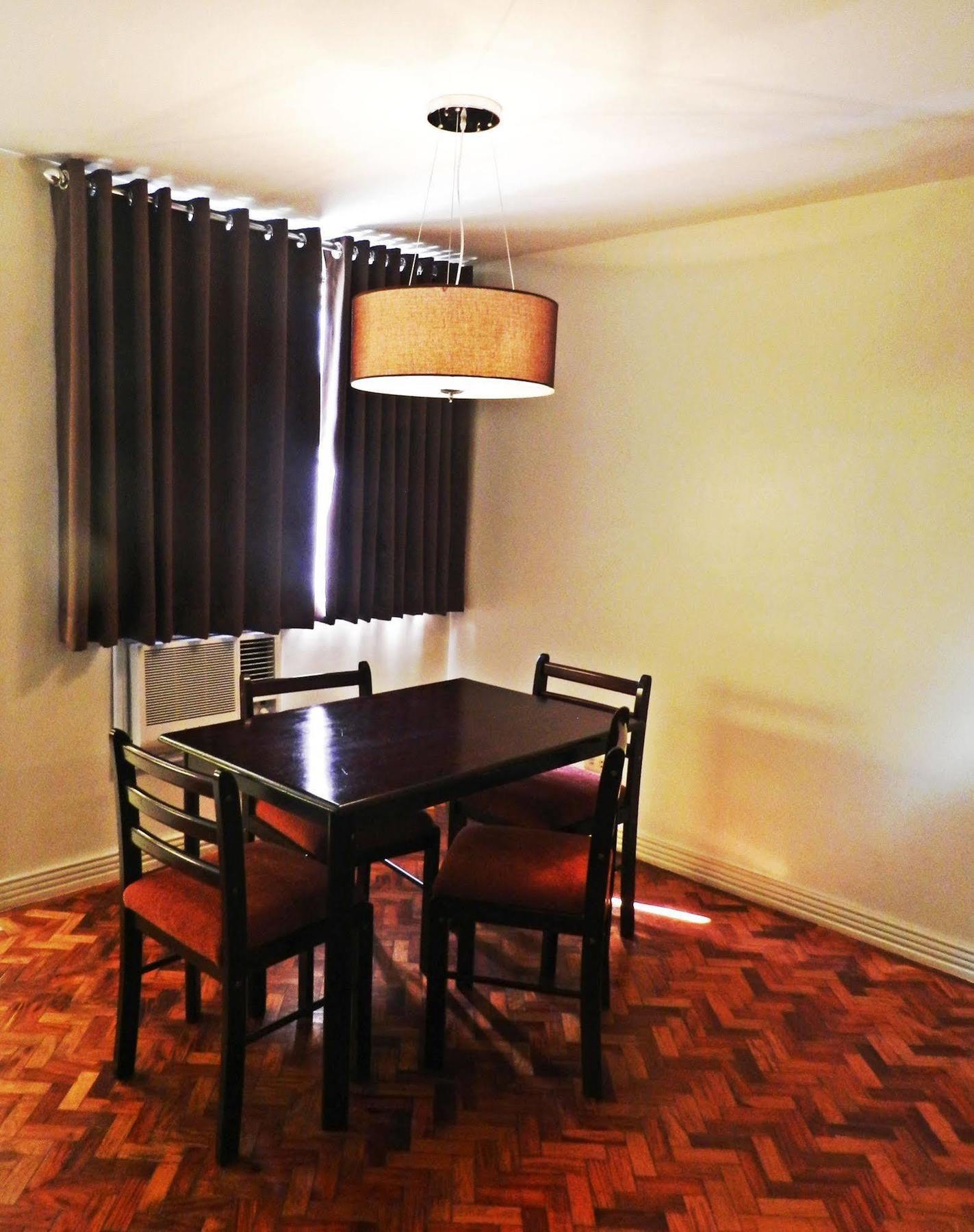Salcedo Suites Makati City Екстер'єр фото