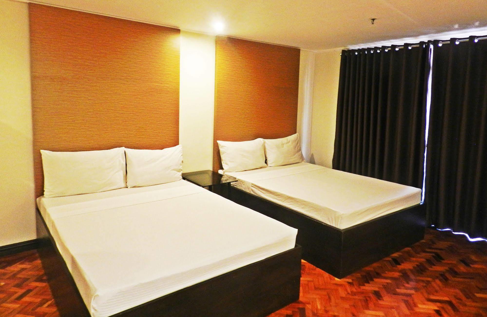 Salcedo Suites Makati City Екстер'єр фото